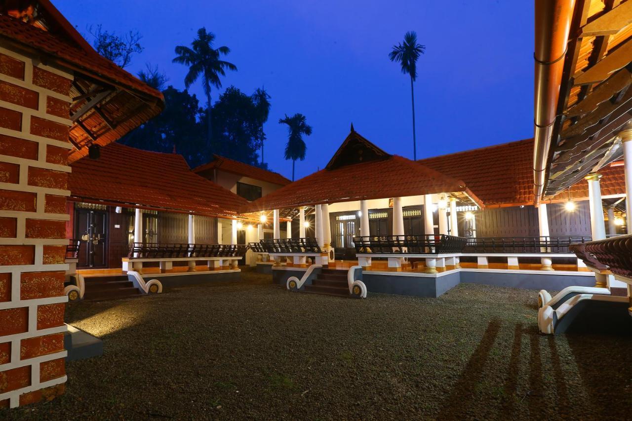 Palmy Lake Resort Alappuzha Exterior foto