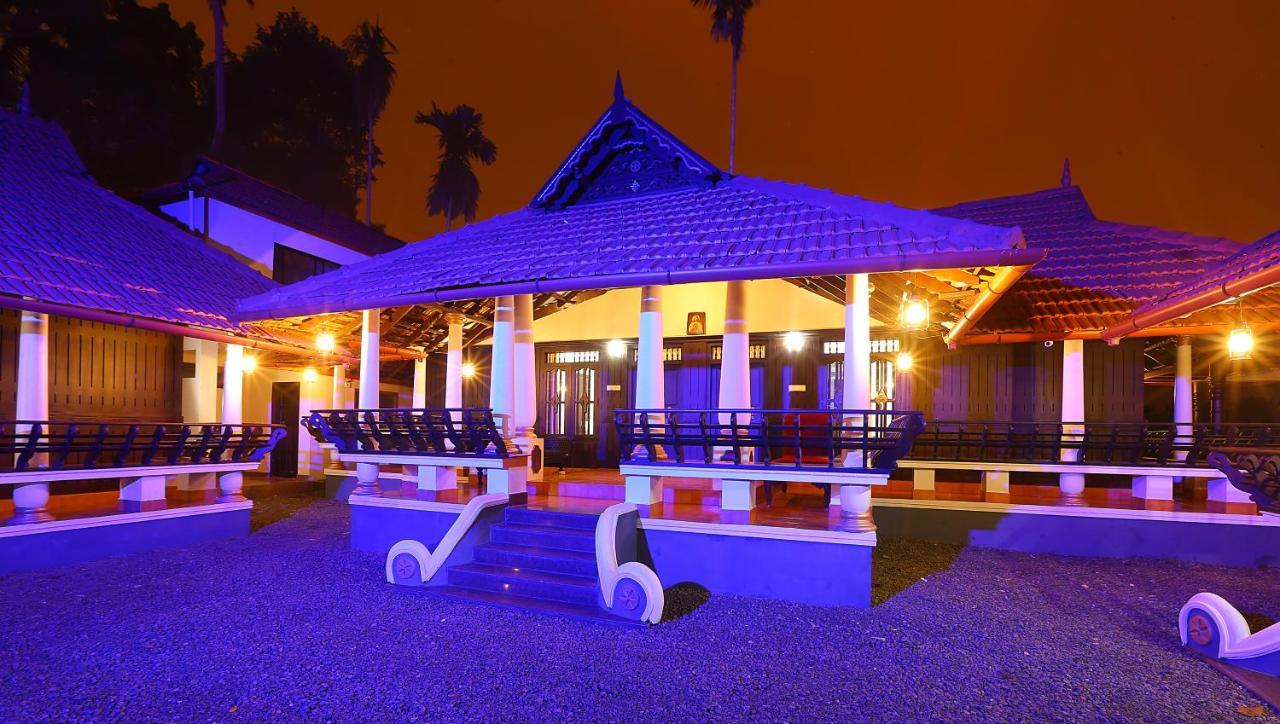 Palmy Lake Resort Alappuzha Exterior foto